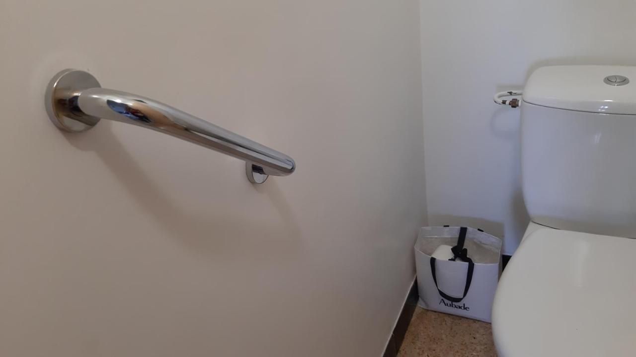 1 Chambre Double "Le Devenir" Saint-Julien-les-Villas Ngoại thất bức ảnh